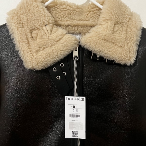 Leathered Sherpa Long Coat - Picture 2 of 5